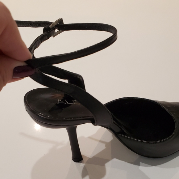 Black Leather Ankle Strap Heels - New - Picture 6 of 7